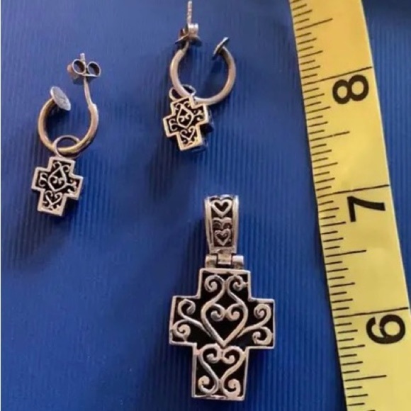 Handmade 925 Silver pendant and earrings SET. Filigree design. Made in Thailand - Picture 5 of 6